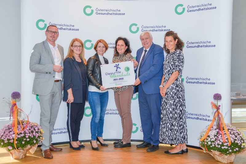 Gruppenfoto von der Plakettenverleihung Bezirk Gänserndorf