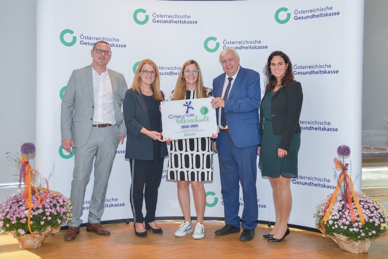 Gruppenfoto von der Plakettenverleihung Bezirk Lilienfeld