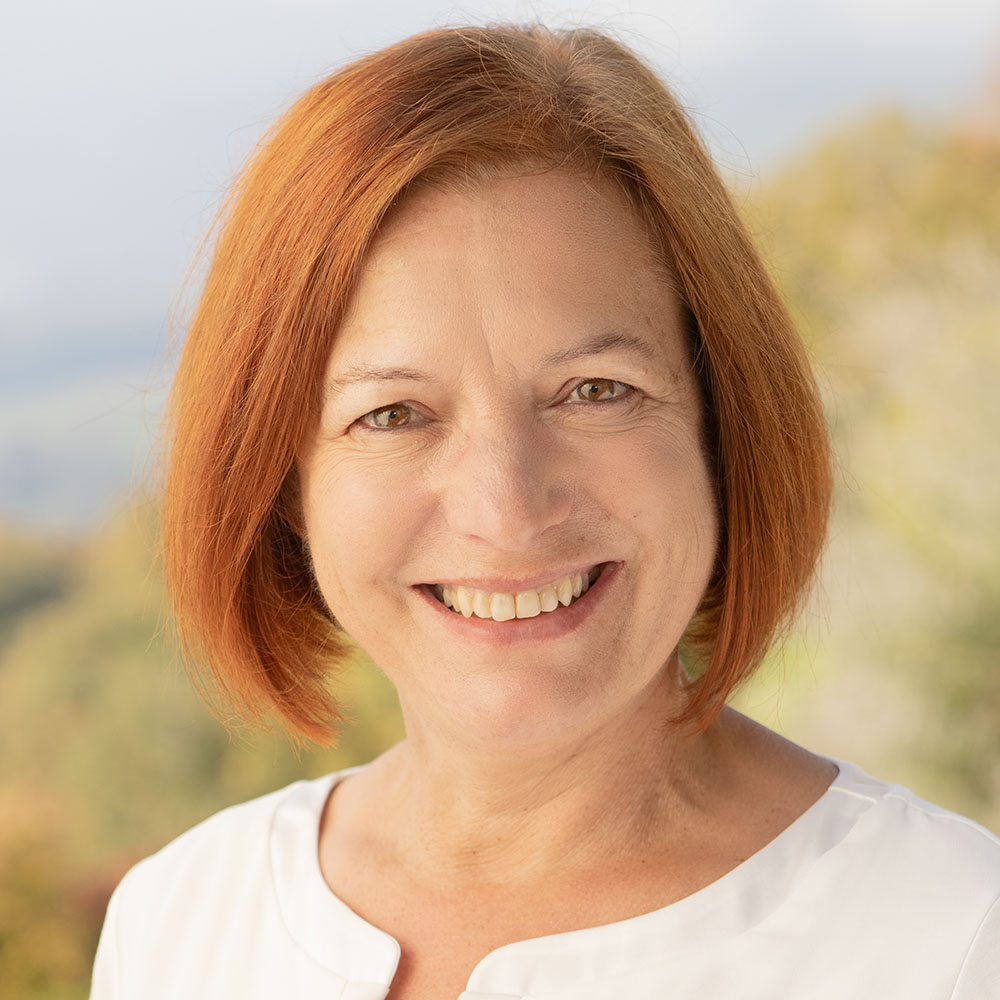 Mehr Informationen zum Thema: Kolumne: Beatrix Cmolik