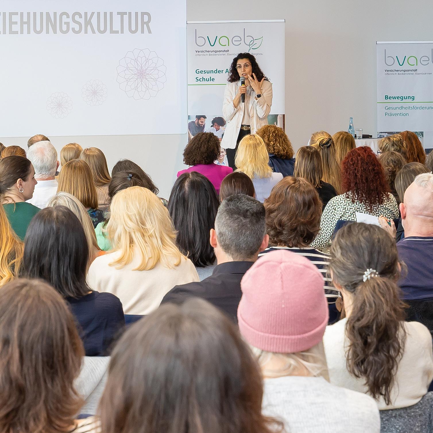 Mehr Informationen zum Thema: Erfolgreiche BVAEB-Symposien zur Gesundheitsförderung am Arbeitsplatz in Tirol